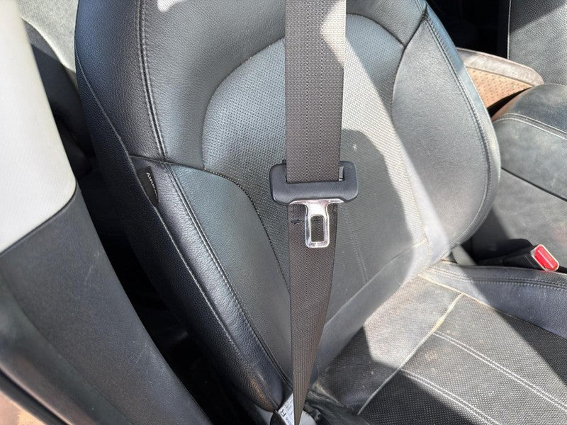 Used Front Right Seat Belt Front fits: 2013 Hyundai Tucson bucket seat