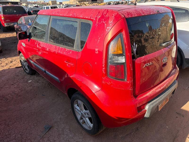Used Front Left Door Assembly Front fits: 2011 Kia Soul electric raise