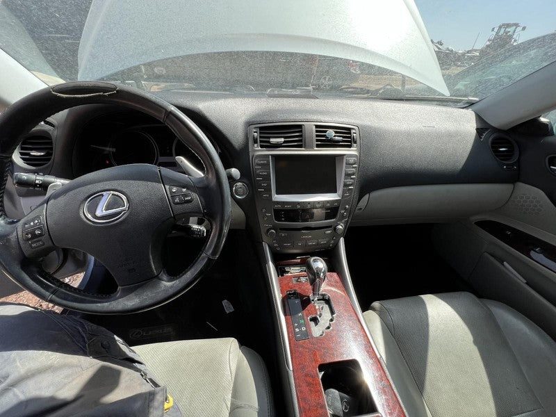 Used Right Headlight Assembly fits: 2007 Lexus IS250 xenon HID adaptiv