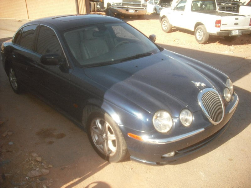 Used Front Bumper Assembly Front fits: 2000 Jaguar S type w/o headlamp
