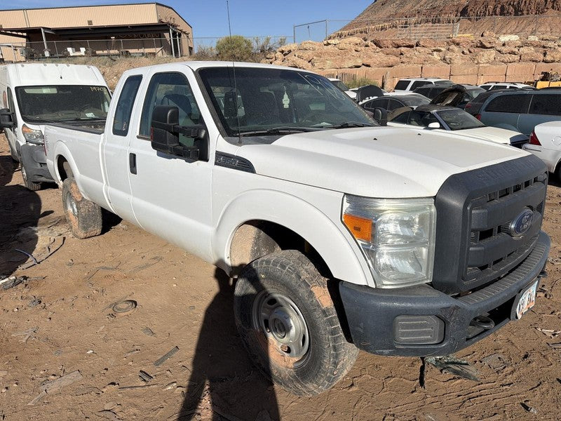Used Front Center Seat Front fits: 2016 Ford F350SD PICKUP w/o air bag