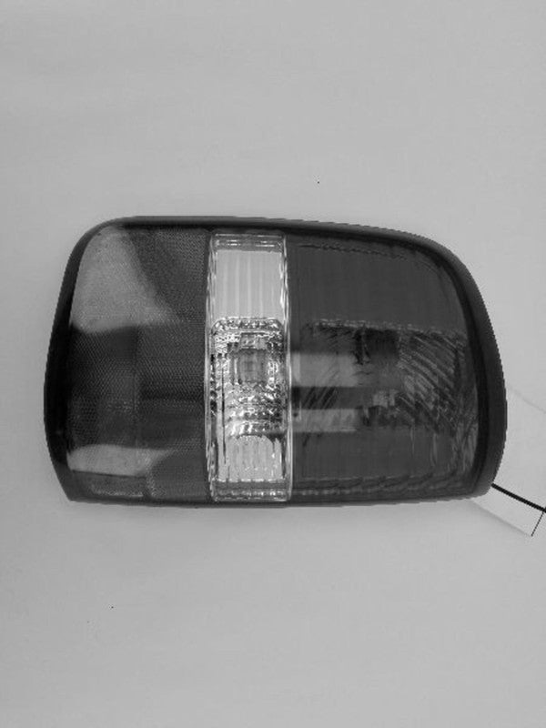 Used Left Tail Light Assembly fits: 2008 Ford F150 PICKUP New Style St