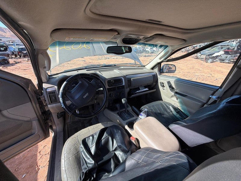 Used Radio Audio fits: 2002 Jeep Grand cherokee Grade A