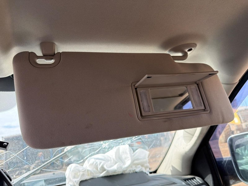 Used Right Sun Visor fits: 2015 Ram Dodge 1500 pickup w/illumination R