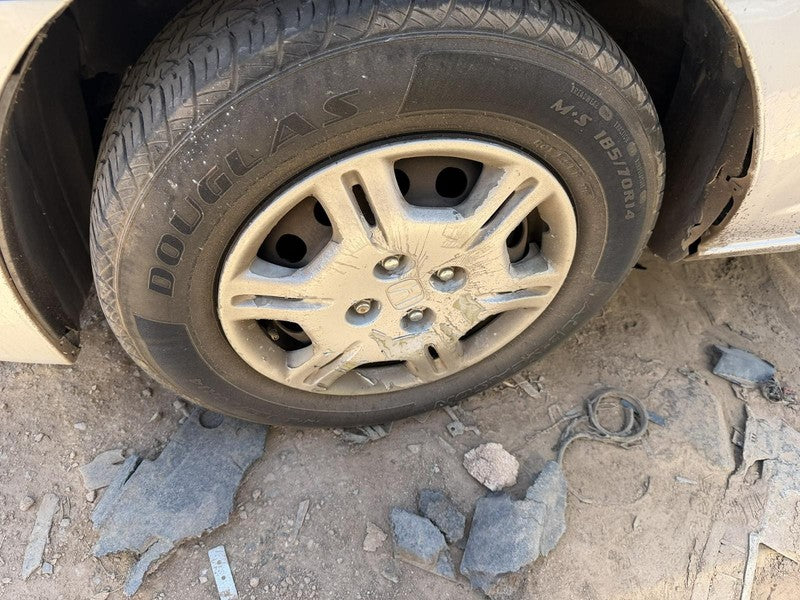 Used Wheel fits: 2002 Honda Civic 14x5-1/2 steel Grade A