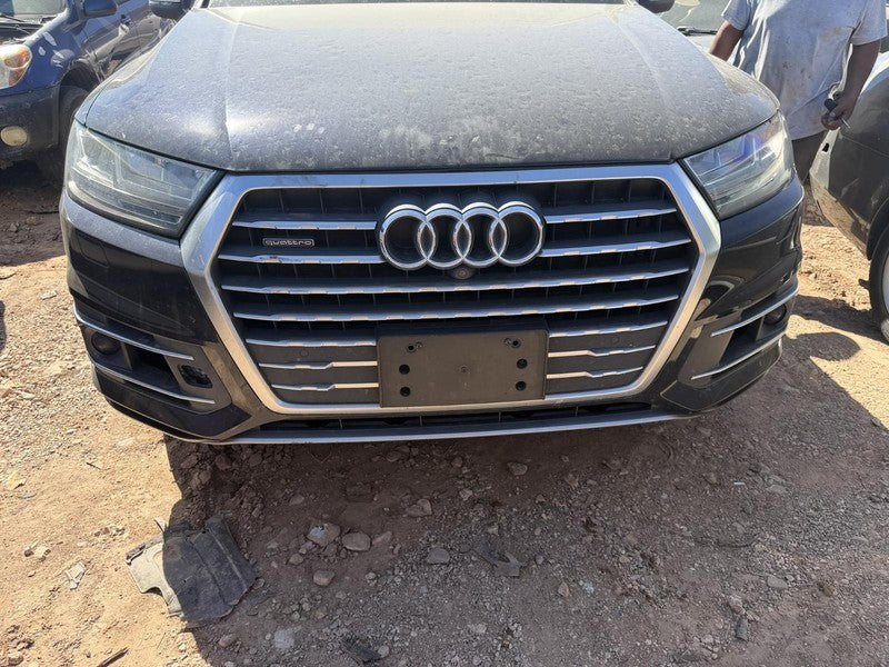 Used Air Cleaner Assembly fits: 2017 Audi Q7 3.0 Grade A