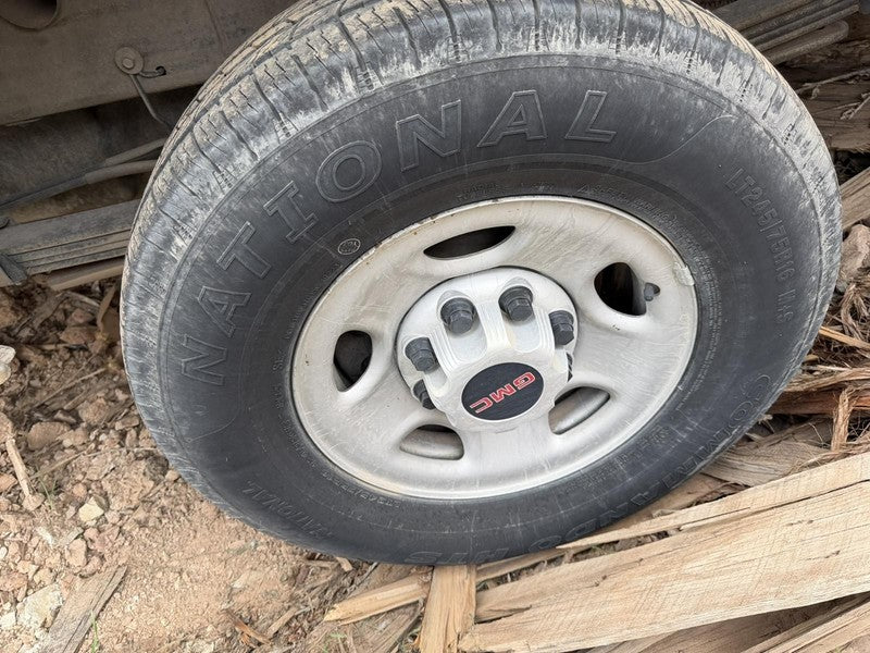 Used Radio Audio fits: 2006 Gmc Sierra 2500 pickup Grade A