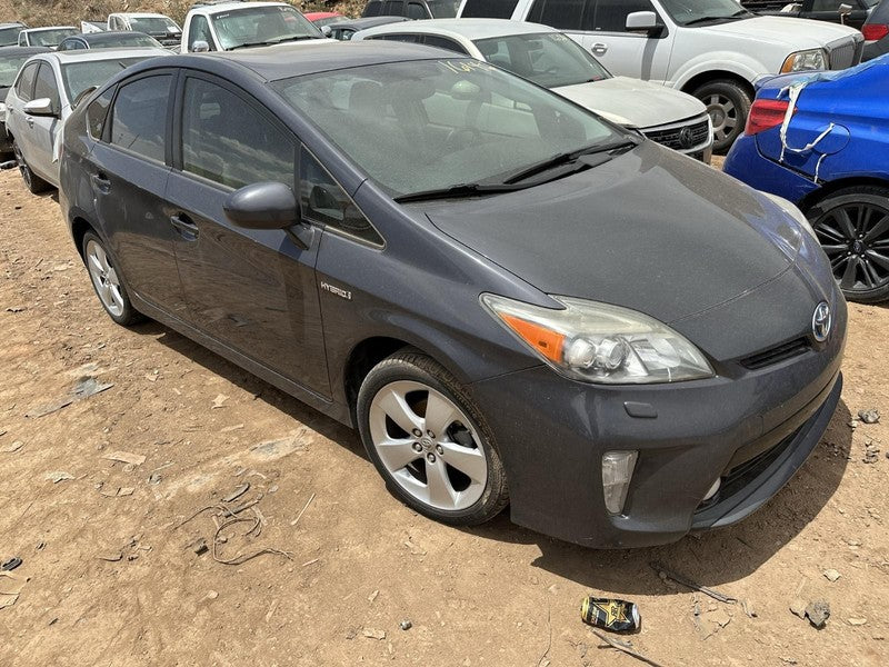 Used Right Tail Light Assembly fits: 2012 Toyota Prius Prius VIN DU 7t