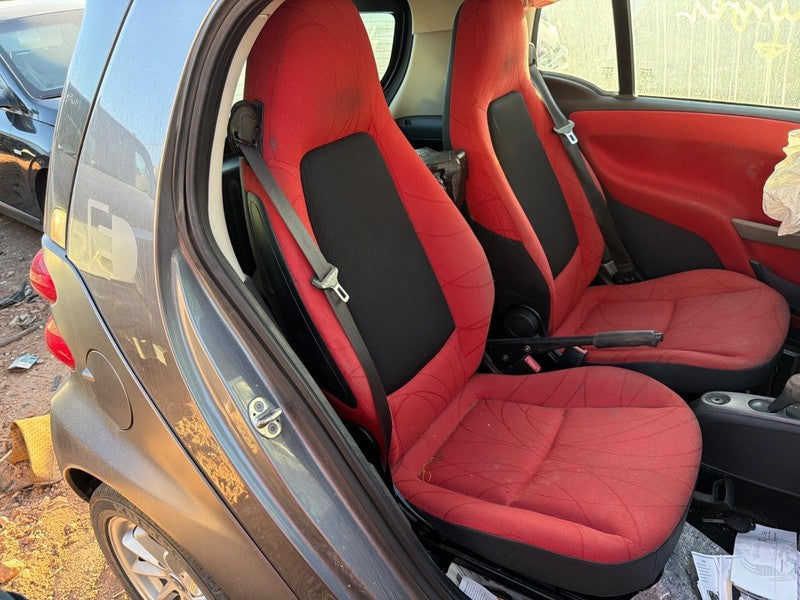 Used Front Right Seat Front fits: 2015 Smart  bucket manual Passion cl