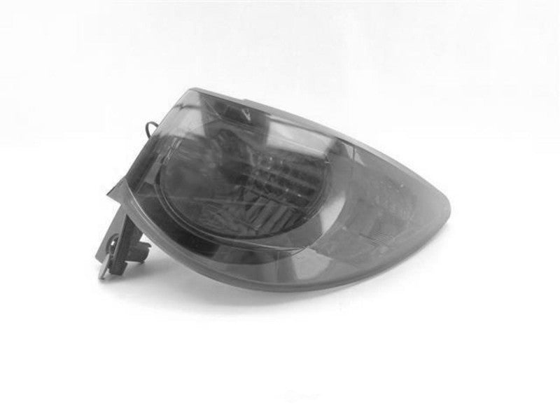 Used Right Tail Light Assembly fits: 2011 Chevrolet Traverse quarter p