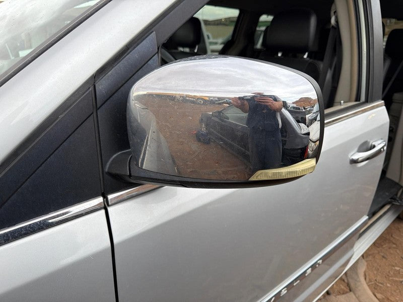 Used Left Door Mirror fits: 2011 Chrysler Town & country Power heated 