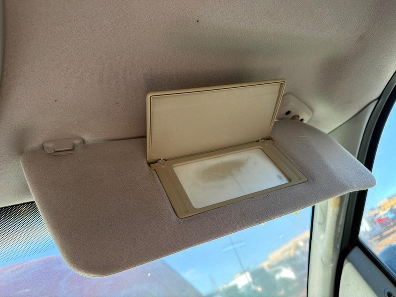 Used Right Sun Visor fits: 2004 Ford F150 PICKUP New Style Crew Cab R.