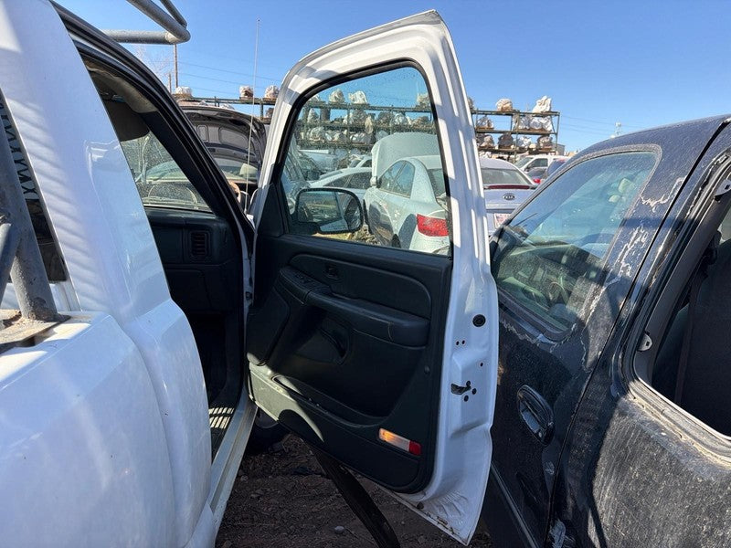 Used Front Right Door Assembly Front fits: 2007 Gmc Sierra 2500 pickup