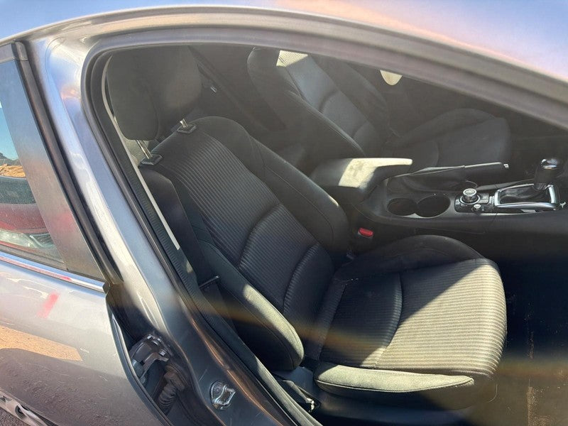 Used Front Right Seat Front fits: 2016 Mazda 3 air bag cloth Front Rig