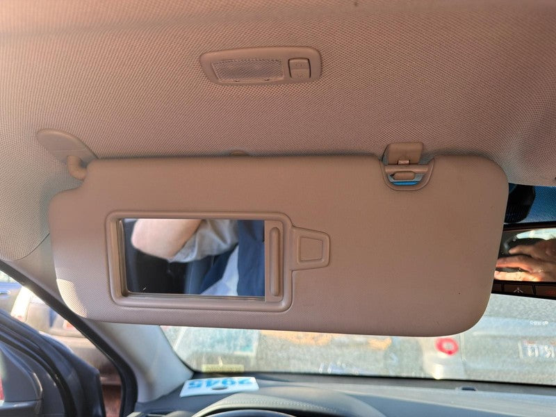Used Left Sun Visor fits: 2017 Hyundai Ioniq w/sunroof roof illuminate